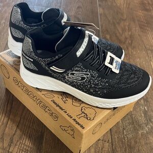 Skechers Kids' Black and Gray Sneakers, Big Kids Size 5